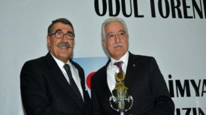 Zihni Aldırmaz 'Yılın Başarılı Belediye Başkanı' Se&ccedil;ildi