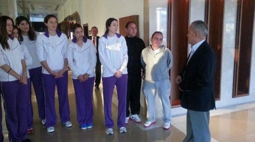 Ak&ccedil;ura&rsquo;dan Anemon&rsquo;un Sultanlarına Moral Ziyareti