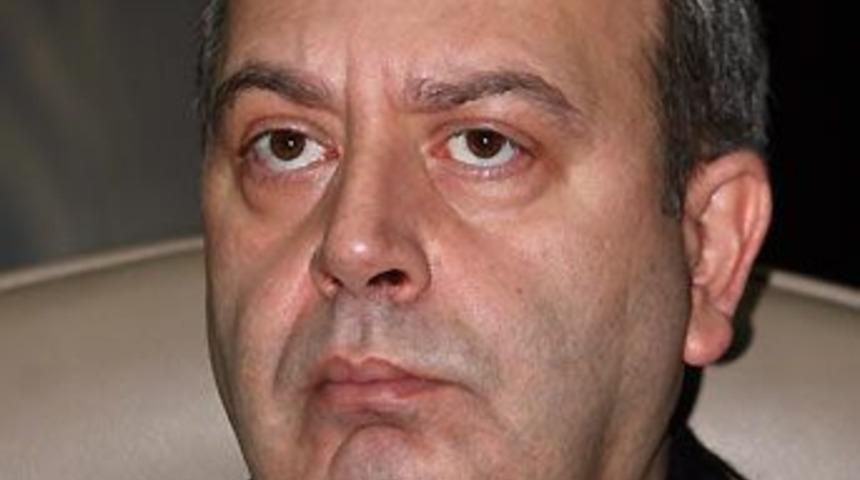 AKP davasından çekilmem için baskı yapılıyor