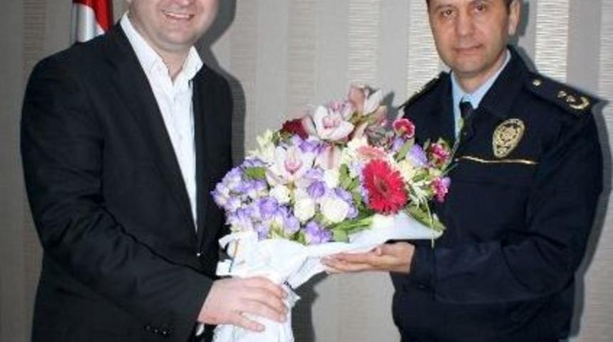 Ak Parti Osmangazi&rsquo;den İl&ccedil;e Emniyet M&uuml;d&uuml;r&uuml; G&ouml;khan Tuna&rsquo;ya Ziyaret