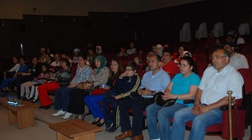 Didim&rsquo;de Anne-baba Ve &Ccedil;ocuk İlişkisi Semineri