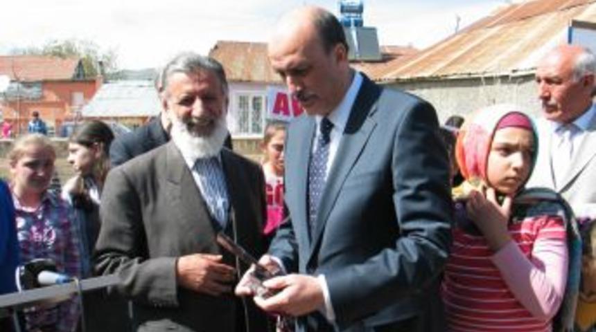 '&Ccedil;ekirdekten &Ccedil;ınara, Mutlu Yarınlara' Projesi Kapsamında Gen&ccedil;lik Merkezi A&ccedil;ıldı