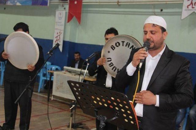 Botan İlahi Grubu Hakkari’de Konser Verdi