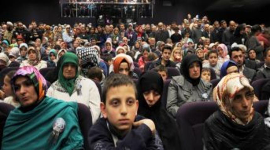 Peygamber Aşıkları Salona Sığmadı