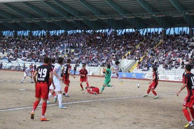 Erzurum Büyükşehir Belediyespor:1 Isparta Emrespor: 0