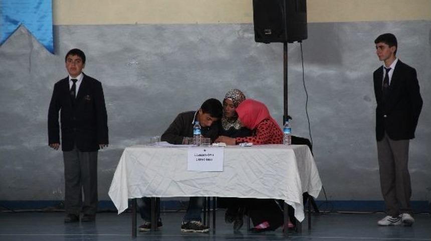 Ahlat'ta Siyer Yarışması Birincisi Oldu