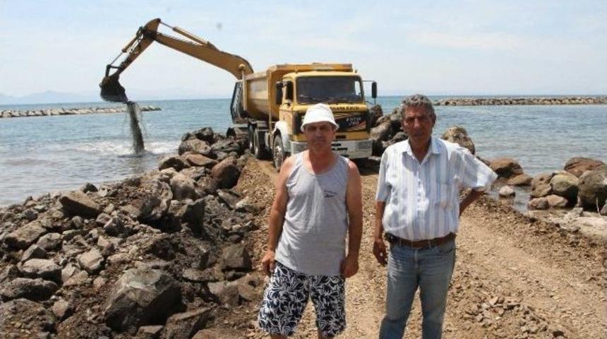 Altınova Erozyondan Kurtuluyor