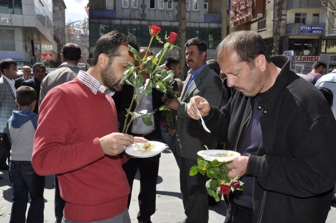 Tatvan&rsquo;da Kutlu Doğum Coşkusu Başladı