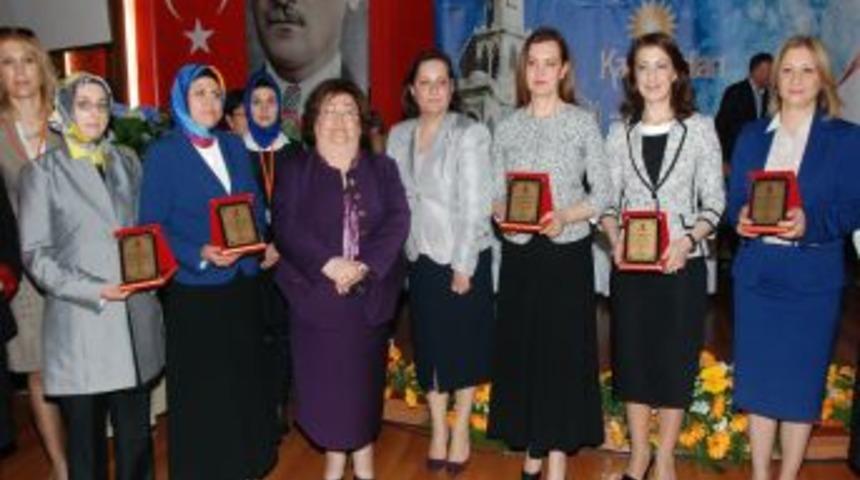 N&uuml;khet Hotar: B&uuml;y&uuml;kşehir, En Az 3 Metro Bitirecek Kadar Para Harcadı