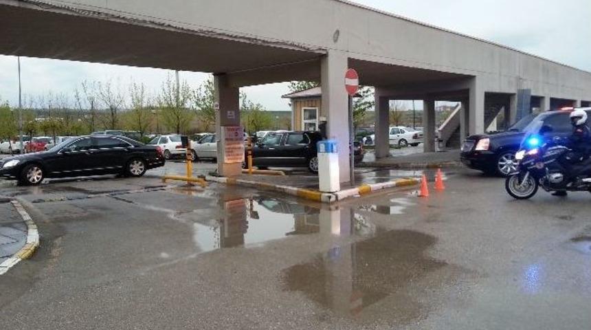 Başbakan Erdoğan'dan, Esedullah İbrahimi'ye Hastanede Ziyaret