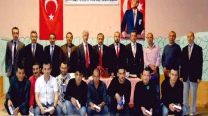 Cezaevleri Mahkûmlarına Kutlu Doğum Haftası Hediyesi Kitap Oldu