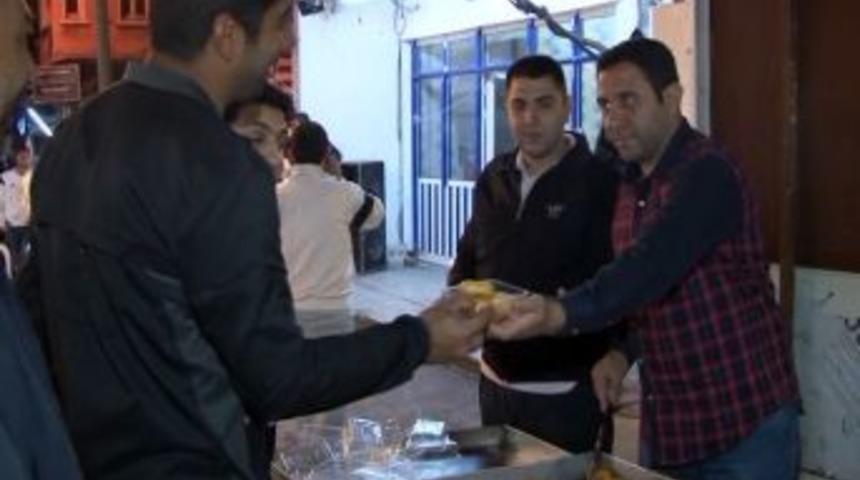 Roman Vatandaşlar Kutlu Doğum Haftası&rsquo;nı Kutladı