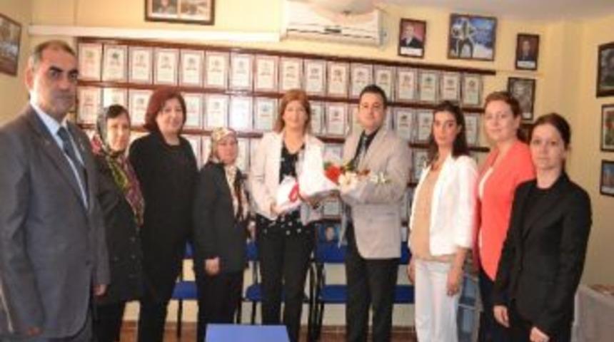 Ak Partili Kadınlardar Dernek Ziyareti
