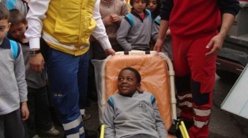 Miniklere 112 Acil Yardım Anlatılıyor