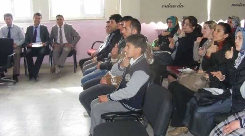 Muş&rsquo;ta Memurlara Beden Dili Eğitimi