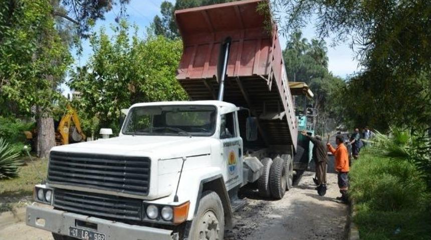 Büyükşehirden Resmi Kurumlara Asfalt Hizmeti
