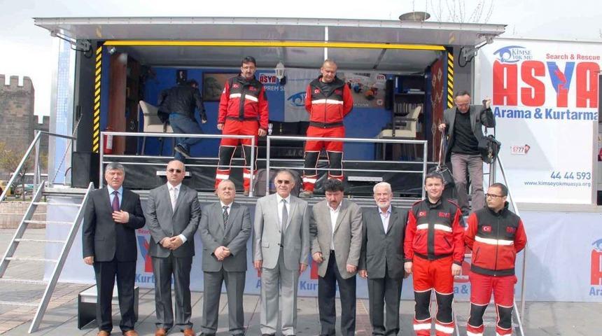 Kimse Yok Mu&rsquo;nun Mobil Deprem Sim&uuml;lat&ouml;r&uuml; Kayseri&rsquo;de