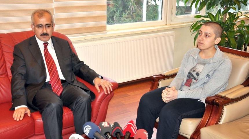 Bakan Bayraktar'ın Yardım Parasını Iade Eden Gen&ccedil; Kız: Tek Derdim Ila&ccedil;