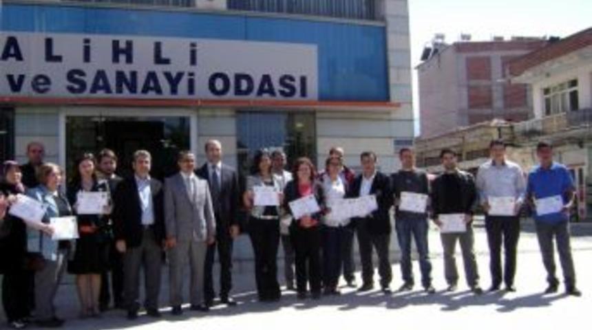 Salihli&rsquo;de 30 Kursiyer Sertifika Aldı