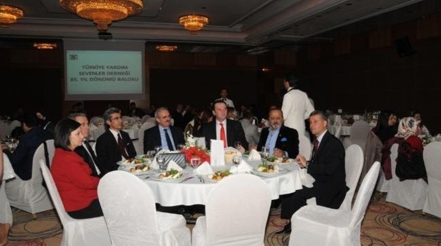 Yardımsevenler Derneği&rsquo;nin Kuruluş Yıld&ouml;n&uuml;m&uuml;