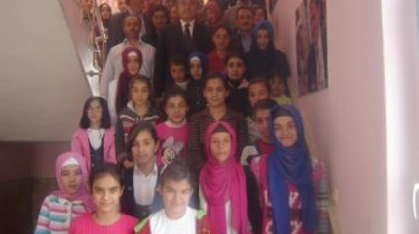 Cemal Akın'dan Okuma Merkezi&rsquo;ne Ziyaret