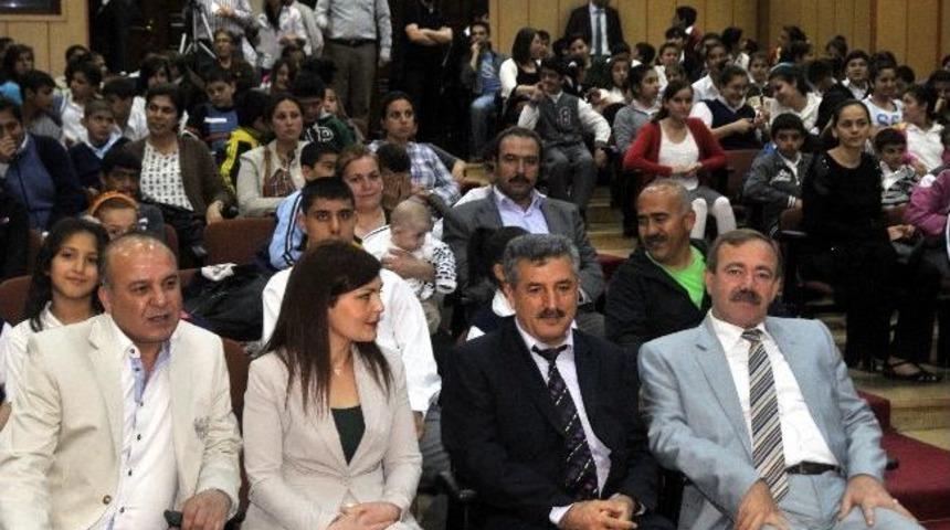 Akdeniz Belediyesi'nin &Ccedil;ocuk Tiyatroları Festivali Başladı