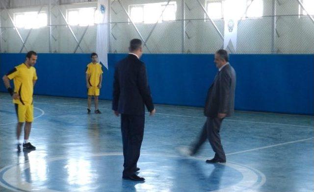 Kars’ta Futsal Turnuvası