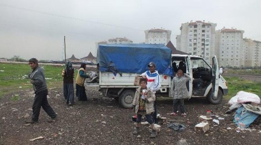 K&ouml;rfez&rsquo;de Roman Vatandaşlara &Ccedil;adır Kurma İzni Verilmiyor