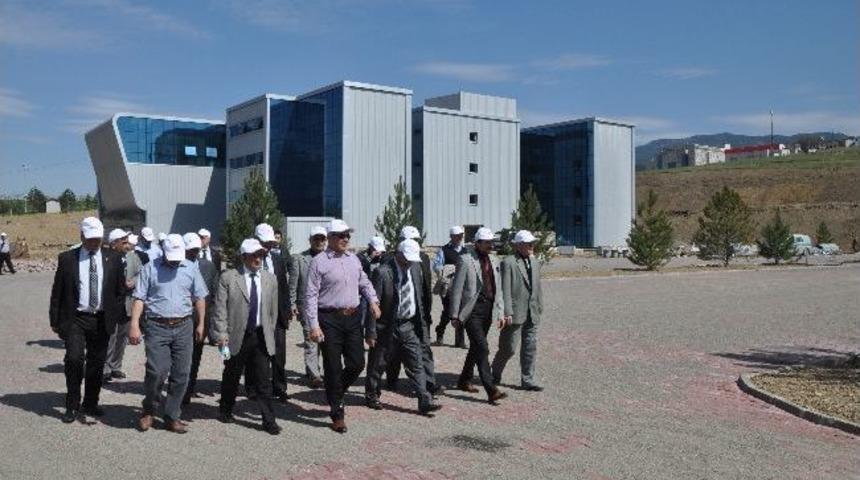 Karab&uuml;k Merkez Mahalle Muhtarlarından Kb&uuml;&rsquo;ye Ziyeret