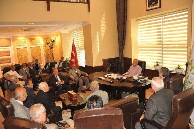 Karabük Merkez Mahalle Muhtarlarından Kbü’ye Ziyeret