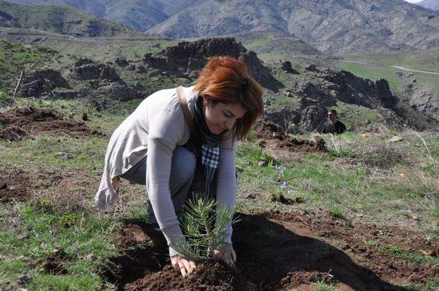 Tunceli'de Doğal Ve Tarihi Yerlere Ilgi Arttı