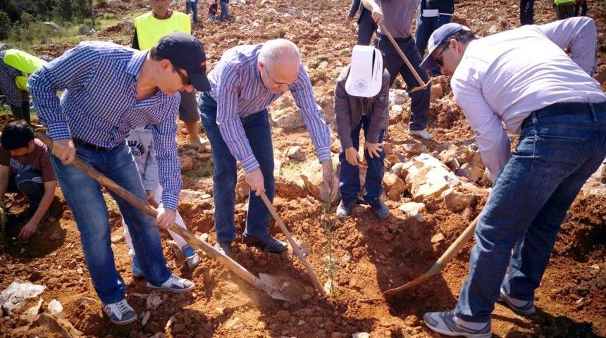 Muğla&rsquo;da Doktorlar 2 Bin Fidan Dikti