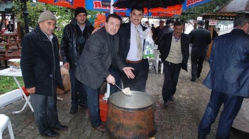 Tosya'da 6 Bin Kişilik Kutlu Doğum Pilavı İkram Edildi