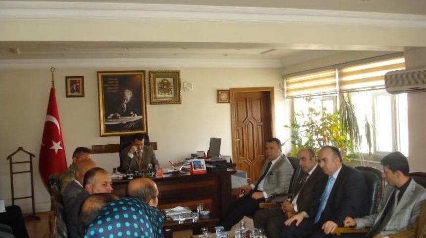 Kaymakam G&ouml;r&uuml;kmez Kurum Amirleriyle Bir Araya Geldi