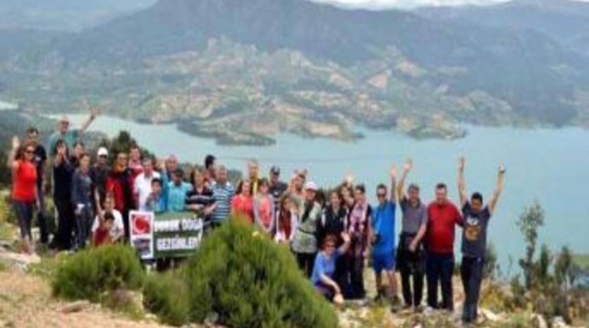 Doruk Doğa Gezginleri, Denizli'de Arapapıştı Kanyonu&rsquo;nu Gezdi