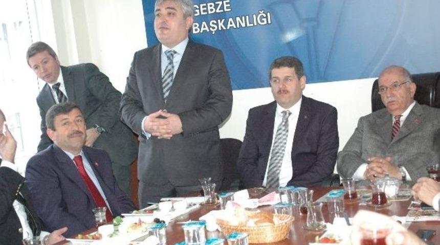 Gebze&rsquo;de Siyaset Akademisi Başlıyor