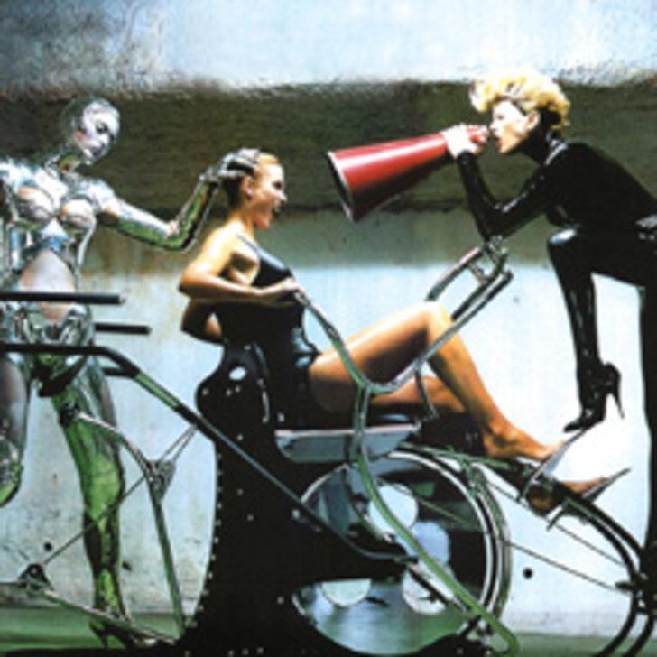 Sadece 8 Dakika Egzersizle Forma Girin!