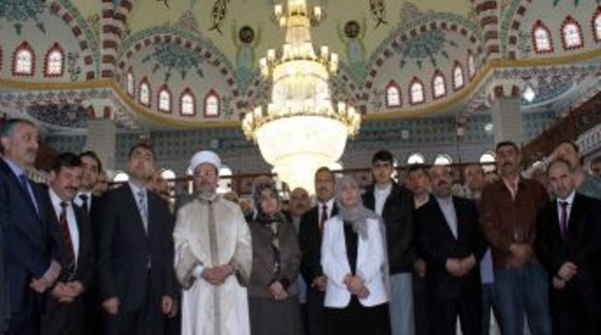 G&ouml;rmez, Diyarbakır'da Hacı Mustafa Uzan Camii&rsquo;ni Hizmete A&ccedil;tı