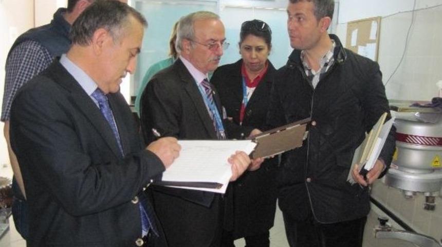 Belediye Yol G&ouml;steriyor