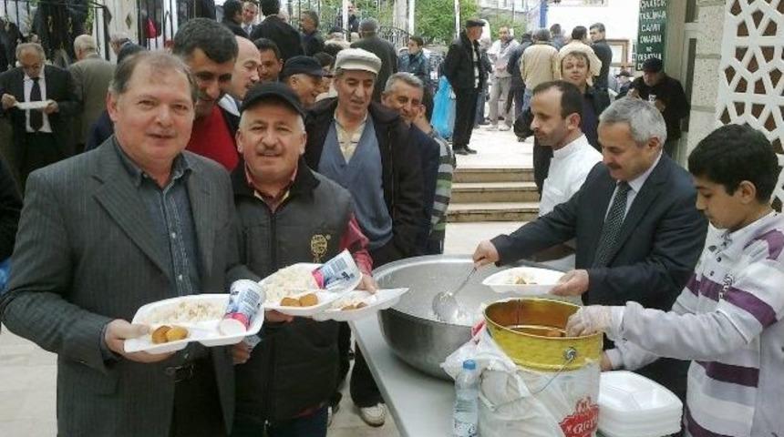 Yalova'da Kutlu Doğum Pilavı