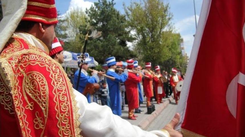 Belediye Başkanı &Uuml;nver, Kutlu Doğum Aşı Dağıttı