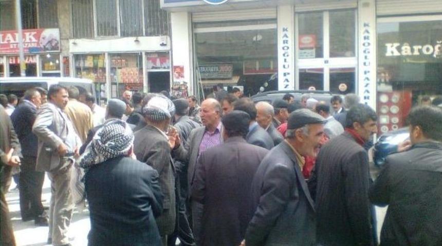 Van&rsquo;da &Ccedil;oban Pazarında Sıkı Pazarlık Yaşanıyor