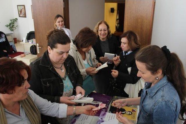 Urla Kent Konseyi Kadın Meclisi, “ Kadın Ve Edebiyat” Paneli Düzenledi