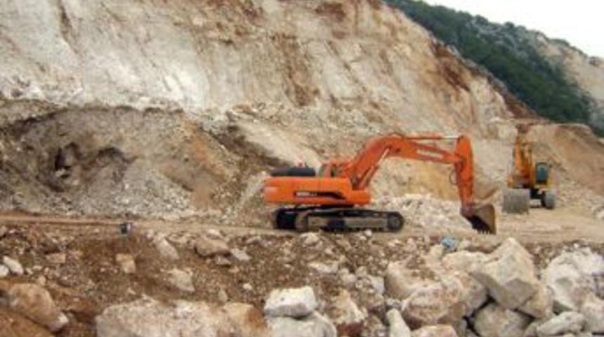 &Ccedil;amlıyayla-Tarsus Yolunun Yapımı Tekrar Başladı