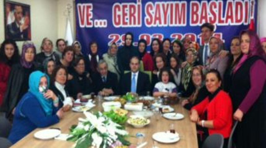 AK Parti Samsun Milletvekili Kılı&ccedil;, Ailesiyle Birlikte Partilileri Ziyaret Etti