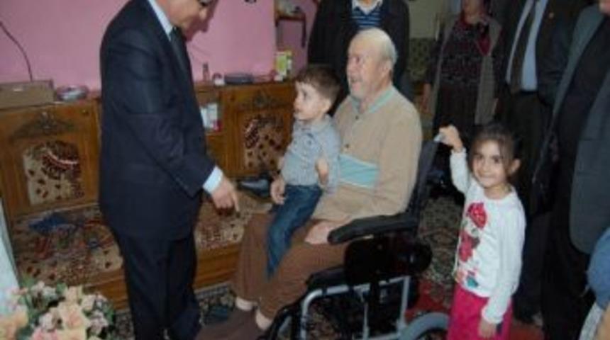 Bandırma Belediyesi&rsquo;nden Engelliye Ak&uuml;l&uuml; Araba