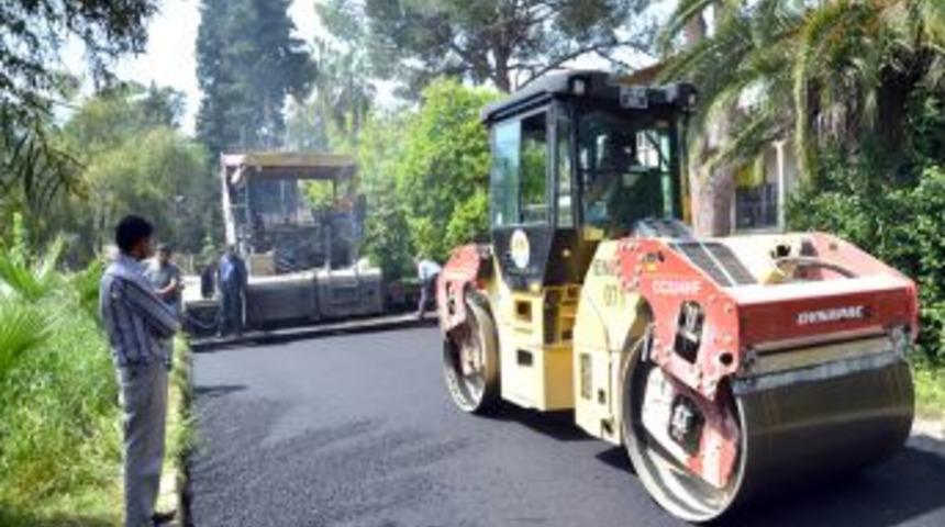 Tarım İl M&uuml;d&uuml;rl&uuml;ğ&uuml;&rsquo;n&uuml;n Yolları Asfaltlandı
