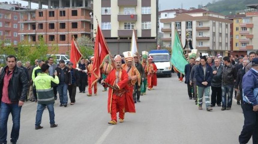 Tekkek&ouml;y'de Kutlu Doğum Coşkusu