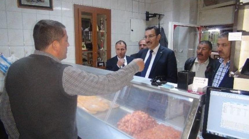 Ak Parti Y&ouml;neticileri, Konak Mahallesi&rsquo;nde Sorun Dinledi