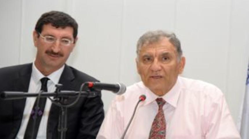 &Acirc;kil İnsanlar'dan Prof. Dr. Ergil: Tahriklere Kapılmayın, Bu &Uuml;lke B&ouml;l&uuml;nmez